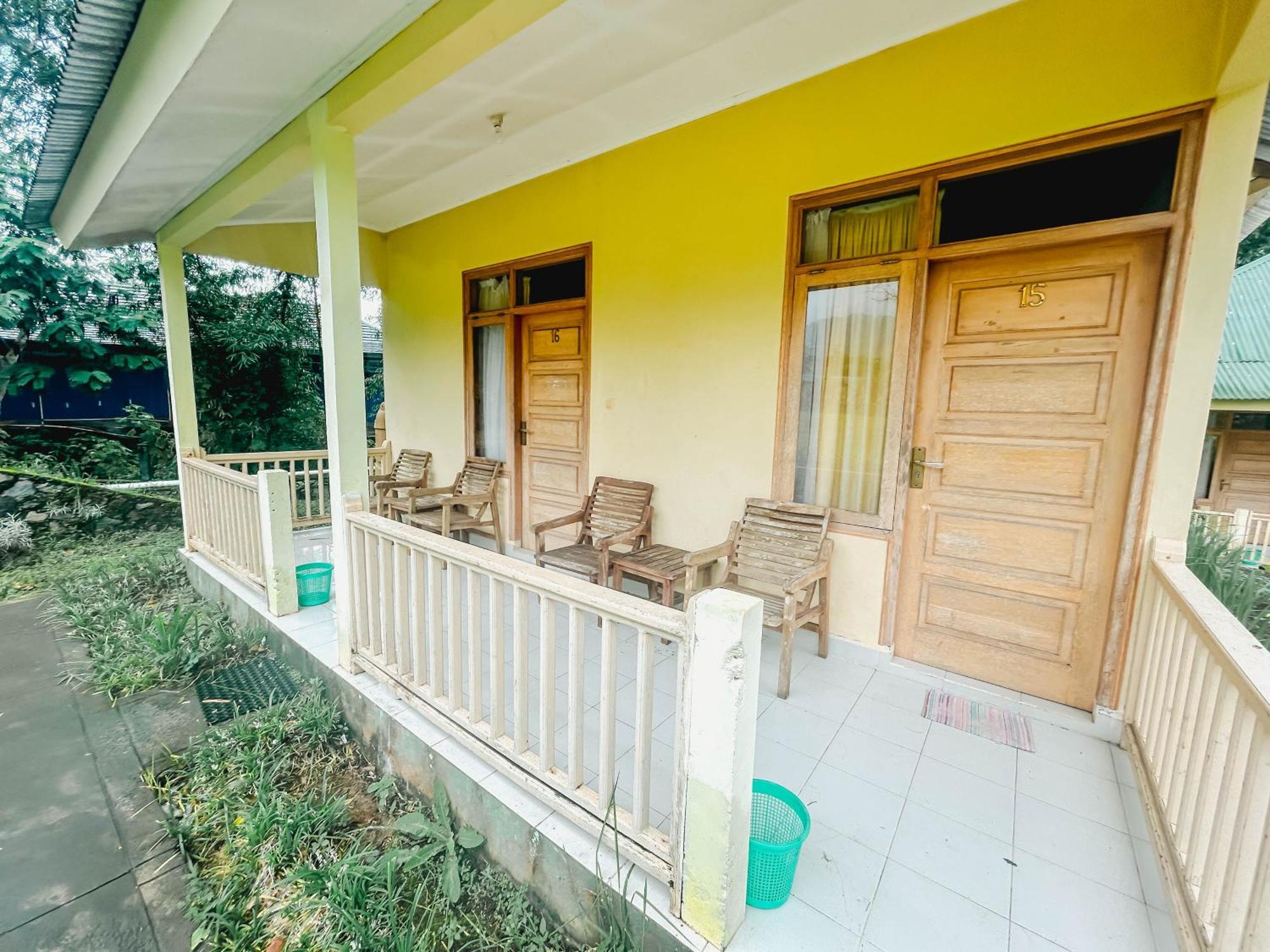 Lembah Rinjani Villa & Resto Syariah By Ecommerceloka Sembalunlawang Luaran gambar